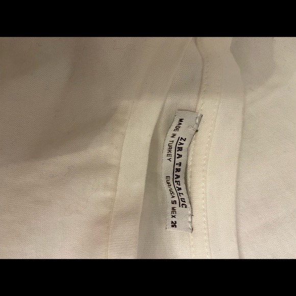 2/$15 Zara “Model Off Duty” White Tee - Picture 5 of 7